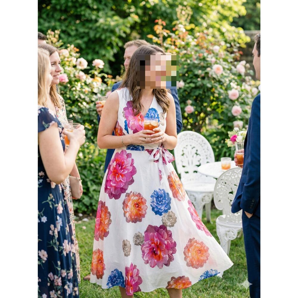 Calvin Klein‎ Flowered Dress with Crinoline - Gorgeous! Size 6